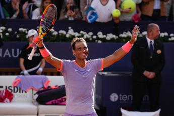 Atp Barcellona Nadal torna e batte Cobolli al primo turno