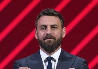 Daniele De Rossi una comunicazione che lo incorona allenatore bandiera