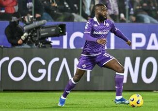 Fiorentina Genoa 1 1 Ikone risponde a Gudmundsson