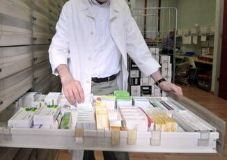 Informazione canale farmacia Homnya acquisisce Editoriale Gironalidea