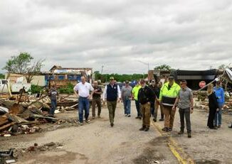 Tornado si abbatte sullOklahoma almeno 4 morti tra cui un neonato Video