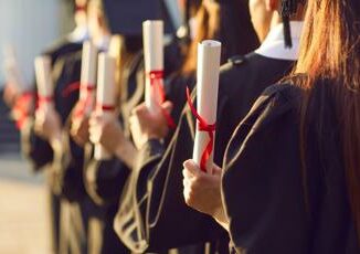 Crescono laureati Stem ma solo per 14 donne su mille indirizzi scientifici e tecnologici