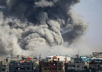 Gaza ok di Hamas a proposta di tregua Israele frena e lancia attacco a Rafah