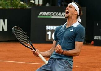 Internazionali Roma Zverev trionfa battuto Jarry in due set