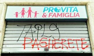 Pro Vita Famiglia. Nuove minacce sulla sede a Roma Pagherete non vi daremo pace. Brandi dodici attacchi in 3 anni tutti i partiti condannino