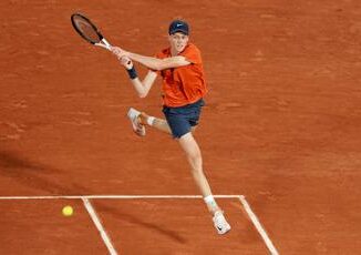 Roland Garros Sinner in campo oggi contro Kotov orario e dove vedere la partita in tv