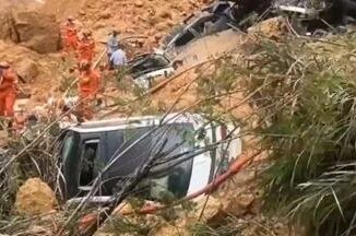 Tragedia in Cina crolla carreggiata in autostrada 24 morti