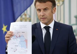 Ucraina Macron Consentire a Kiev di colpire in Russia