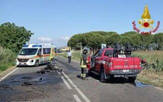 Grosseto tragico frontale tra due auto morti 2 militari dellAeronautica