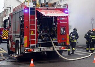 Matera morti due vigili del fuoco durante spegnimento di un incendio