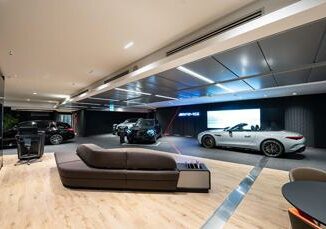 Mercedes Benz trasforma i suoi showroom