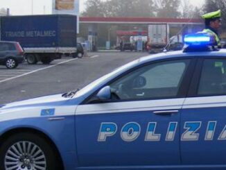 Militante Fratelli dItalia aggredito in autogrill Lollobrigida Intolleranza politica preoccupa