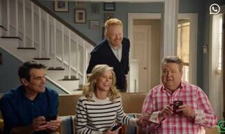 Modern Family la reunion nello spot di WhatsApp Video