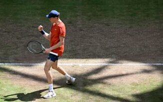 Sinner vince il torneo Atp di Halle Hurkacz battuto in finale