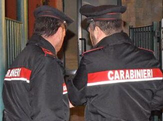 Spara alla ex moglie ma la pistola sinceppa arrestato 87enne