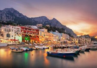 Tour in Campania dalla Costiera Amalfitana allIsola di Capri