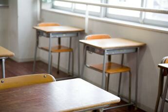 Troppi stranieri in classe 12 bambini ritirati dalla scuola