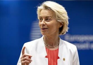 Ursula von der Leyen lex pupilla di Merkel per due volte presidente