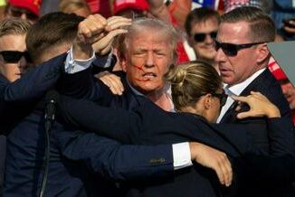 Attentato a Trump cecchino spara ex presidente ferito