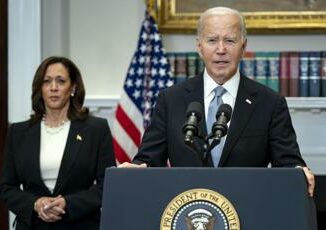 Biden si ritira chi sfida Donald Trump Cosa succede ora