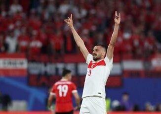 Euro 2024 Demiral squalificato 2 partite per gesto lupi grigi