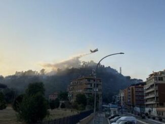 Incendio oggi Roma cause e danni cosa e successo a Monte Mario