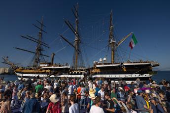 Made in Italy 72 mila visitatori per tappa a Los Angeles del tour mondiale della Nave Amerigo Vespucci