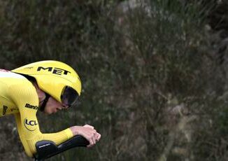 Per Pogacar doppietta Giro Tour i precedenti