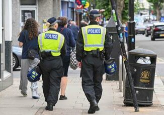 Disordini in Gran Bretagna polizia di Londra Badate ai vostri figli stasera