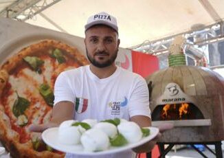 Food Napoli Bufala Fest torna in Piazza Municipio dal 4 all8 settembre