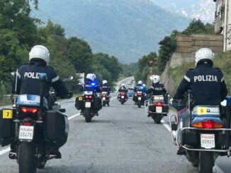 Polizia di stato di torino durante il tour dell'avenir