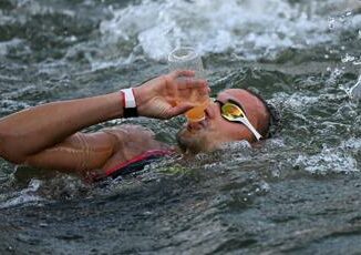 Parigi 2024 Acerenza quarto in 10 km perde volata per bronzo