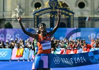 Parigi 2024 olandese Hassan vince la maratona femminile