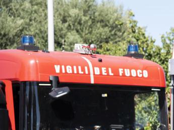 Pisa incendio in appartamento morta una bambina