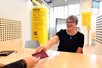 Poste da oggi servizio passaporti disponibile a Bologna Verona e Cagliari