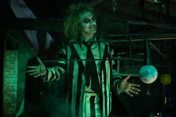 Venezia 81 apre con Beetlejuice Beetlejuice tutte le curiosita sul sequel del cult di Tim Burton