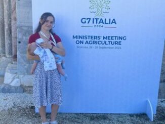 Al G7 lospite piu giovane la mamma con il figlio di 4 mesi