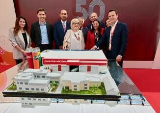 Coca Cola Hbc Italia celebra i primi 50 anni della fabbrica di Marcianise