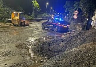 Frana in strada a Gragnano ordinanza per evacuare 20 persone