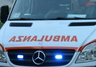 Incidente a Pisa si ribalta con lauto morto 42enne