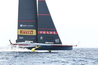 Louis Vuitton Cup Luna Rossa batte American Magic 5 3 e vola in finale contro Ineos