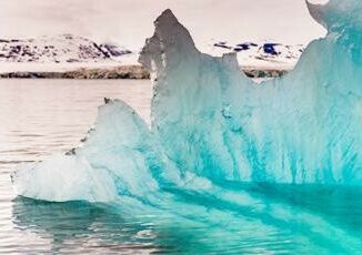 Nave da crociera contro iceberg Noi come il Titanic Video