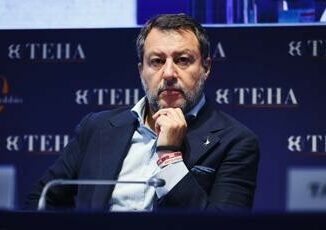 Open Arms Salvini Un milione di risarcimento Non apro pacchi ad Affari tuoi