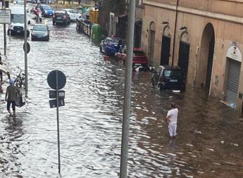 Roma in tilt pioggia e vento per un downburst cose