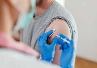 Vaccini 39 eventi avversi sospetti ecco quelli con piu segnalazioni