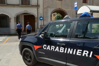 auto dei carabinieri