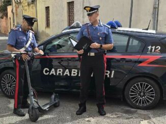 Furto di Monopattino a Selargius: Giovane Ladro Denunciato dopo Operazione Lampo dei Carabinieri