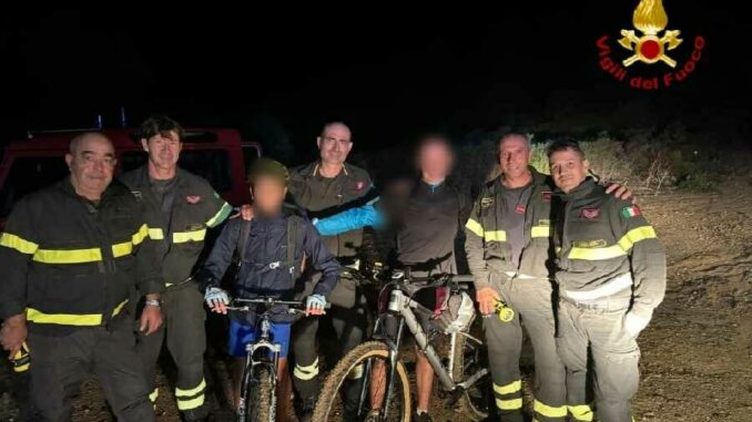 I vigli del fuoco salvano padre e figlio dispersi a Castiadas