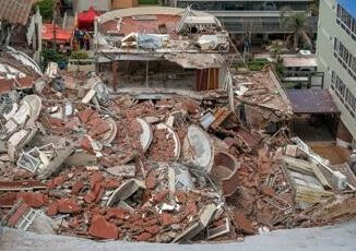 Argentina crolla hotel a Buenos Aires un morto e 9 dispersi