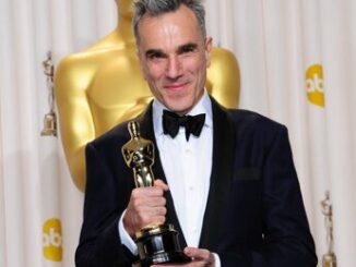 Daniel Day Lewis torna a recitare si era ritirato nel 2017 ma il figlio Ronan gli ha fatto cambiare idea